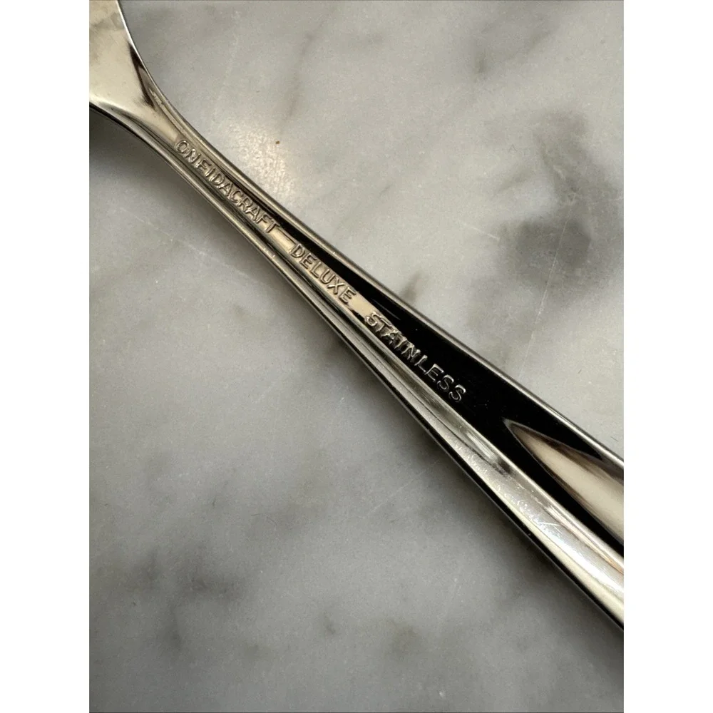 Oneidacraft Deluxe TEXTURA 6pc Place Setting Service‎ for One Stainless Flatware